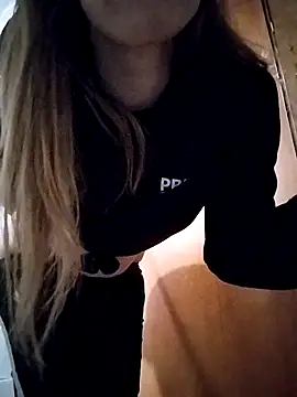 Snapshot of eatmeplease44 chatting on 10-14-25, 09:26 eatmeplease44 online show from 10-14-25, 09:26