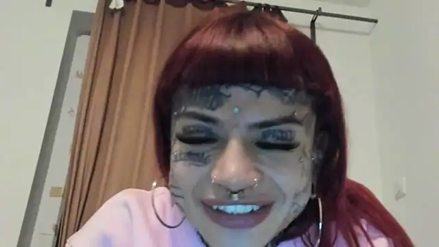 Snapshot of tamarapervert chatting on 10-13-25, 09:04 tamarapervert online show from 10-13-25, 09:04