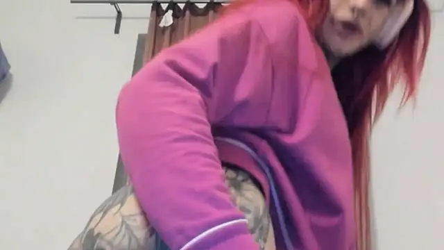 Snapshot of tamarapervert chatting on 10-14-25, 08:53 tamarapervert online show from 10-14-25, 08:53