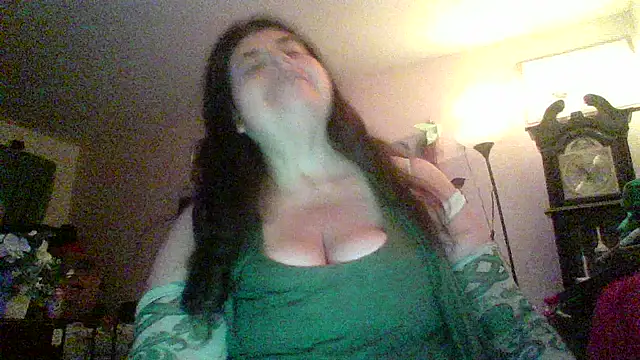 proprijectchampagne online show from 10-17-25, 12:30