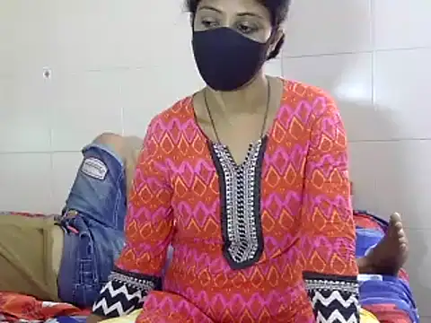 Indian Horny Wife online show from 09-28-25, 07:03