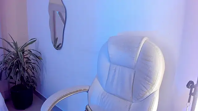 malejabenzz online show from 11-06-25, 07:48