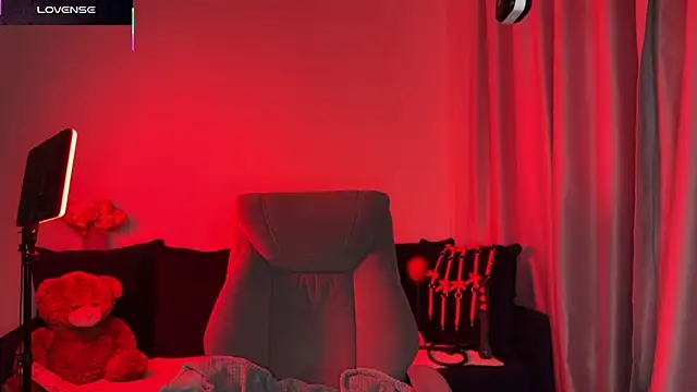 DivineBite online show from 10-20-25, 04:07