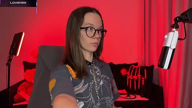 DivineBite online show from 10-21-25, 05:02