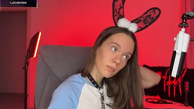 DivineBite online show from 11-13-25, 03:55