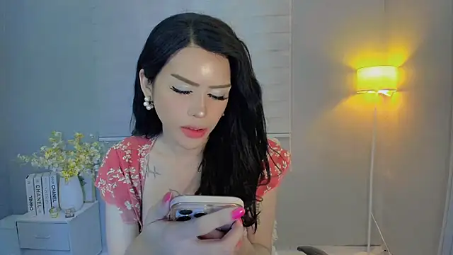 Snapshot of Patricia_fox chatting on 10-19-25, 08:53 Patricia fox online show from 10-19-25, 08:53