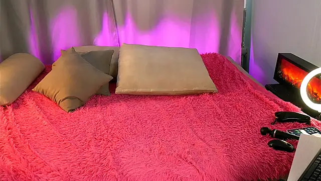 Snapshot of brrritney chatting on 11-23-25, 04:01 brrritney online show from 11-23-25, 04:01