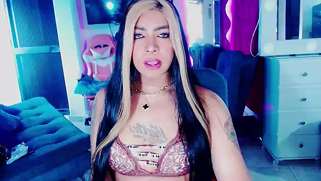 violet bigcock774 online show from 10-19-25, 12:39