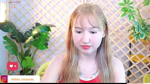 Snapshot of Pinkie_Princes chatting on 10-18-25, 04:15 Pinkie Princes online show from 10-18-25, 04:15