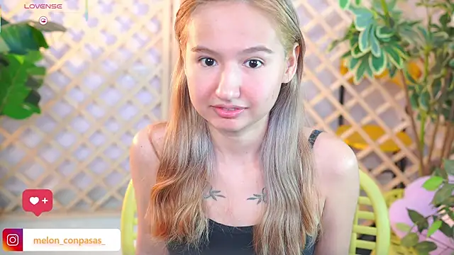 Snapshot of Pinkie_Princes chatting on 10-20-25, 03:51 Pinkie Princes online show from 10-20-25, 03:51