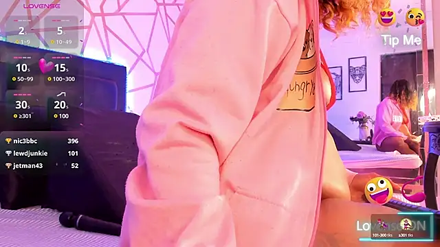 EmilyyRosee  online show from 02-10-25, 03:35
