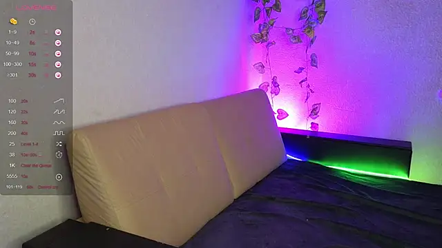 ParadisePleasure  online show from 11-04-25, 02:21