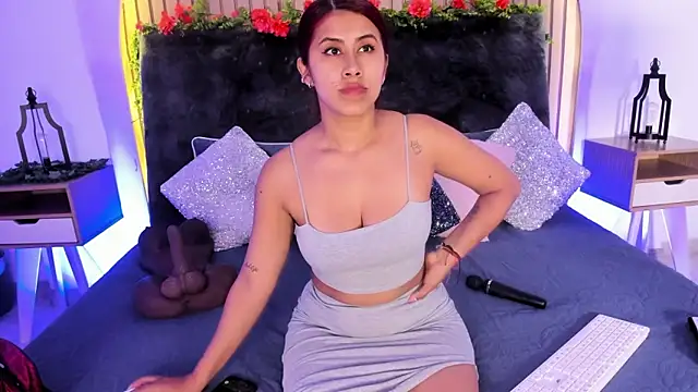 Karlagonzales  online show from 01-18-25, 03:38
