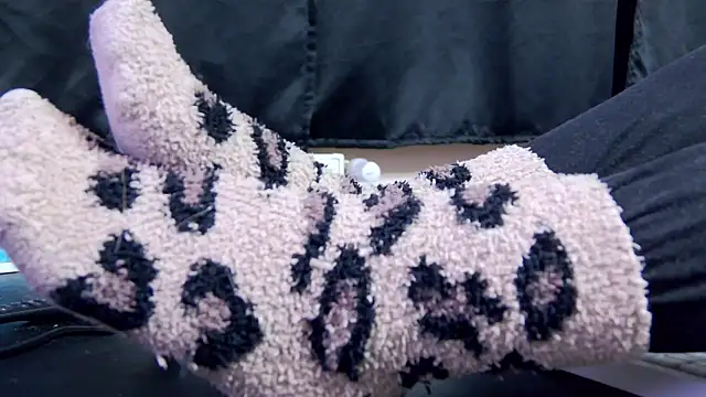 karo123421 online show from 01-15-26, 08:34