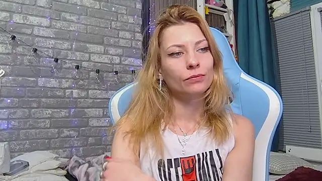 karo123421 online show from 02-10-26, 08:35