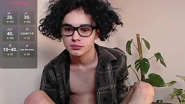 Snapshot of Herman_Elfi chatting on 02-26-25, 04:47 Herman Elfi online show from 02-26-25, 04:47