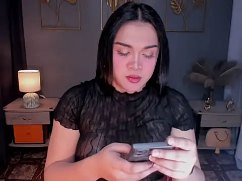 MaxeneCullens online show from 11-04-25, 02:54