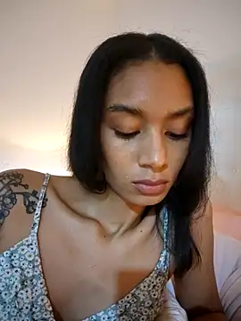 Leaberry online show from 11-17-25, 10:59