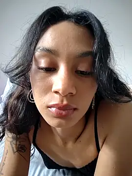 Leaberry online show from 12-15-25, 08:24