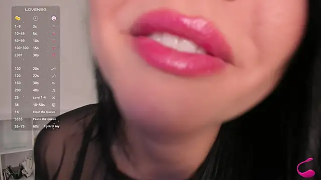 Veronicalanx1 online show from 10-29-25, 12:18