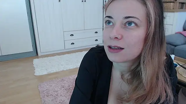 Snapshot of lara_vanilla chatting on 02-20-25, 01:30 lara vanilla online show from 02-20-25, 01:30