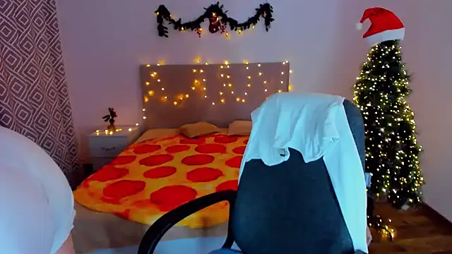 PolinaSalvatore online show from 12-24-24, 12:22