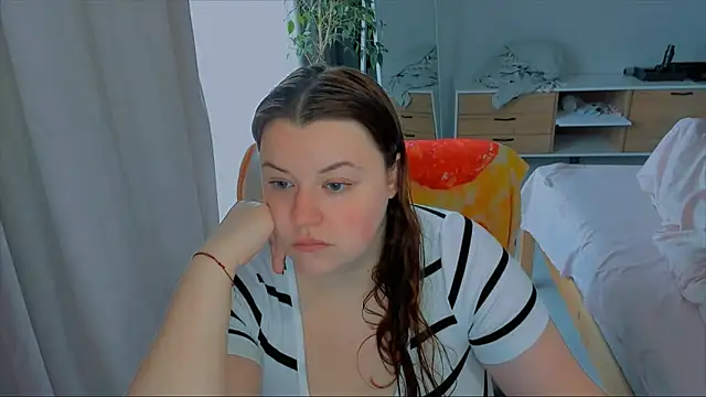 PolinaSalvatore online show from 10-19-25, 09:10