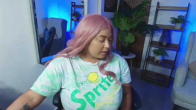 Kenya--Buhle online show from 10-16-25, 06:09