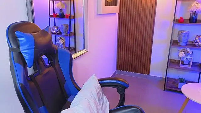 Kenya--Buhle online show from 02-06-26, 06:11