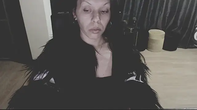 GoldenSasha online show from 10-13-25, 11:05