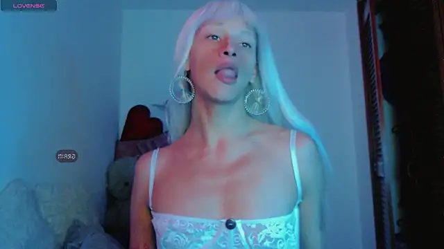 Summer XO online show from 01-01-25, 12:11