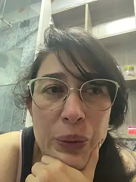 Snapshot of andreaisis2 chatting on 02-18-25, 10:47 andreaisis2 online show from 02-18-25, 10:47