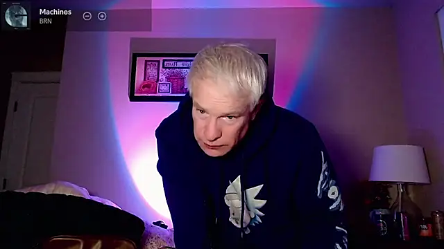 Snapshot of Snarfle82 chatting on 12-05-25, 06:22 Snarfle82 online show from 12-05-25, 06:22