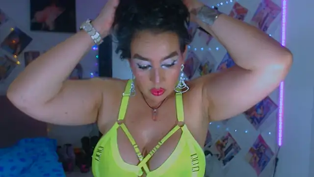 Snapshot of sweet_vanessa_22 chatting on 09-14-25, 03:38 sweet vanessa 22 online show from 09-14-25, 03:38