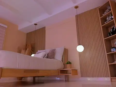 Snapshot of EricaCopola chatting on 11-21-25, 01:59 EricaCopola online show from 11-21-25, 01:59