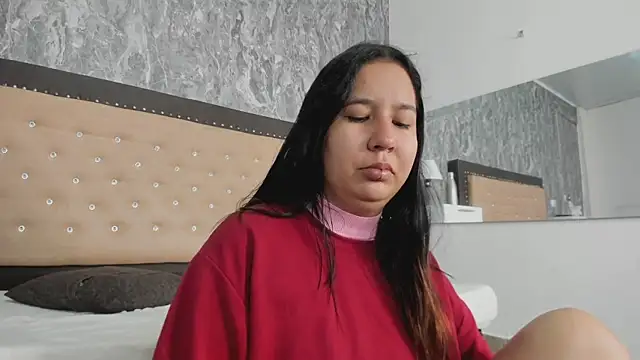 Lia sarahi online show from 11-29-25, 11:46