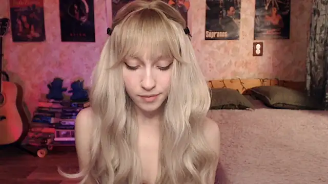 Friendly Ellie online show from 02-05-25, 12:17
