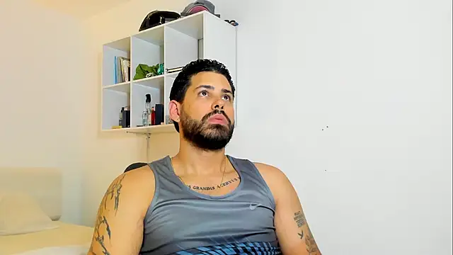 Justyn Torres online show from 02-12-26, 02:56