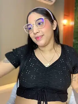 Amandanauty online show from 12-15-24, 01:13