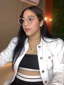 Amandanauty online show from 12-25-24, 06:41