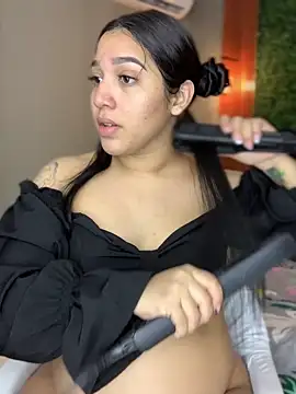 Amandanauty online show from 12-31-24, 09:28