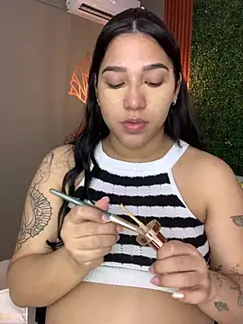 Amandanauty online show from 02-01-25, 07:23