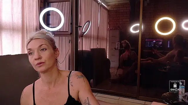 MissLMrJ online show from 10-20-25, 06:58