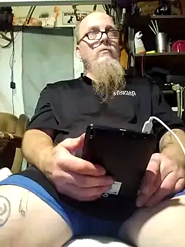 Snapshot of Kevinmc1d chatting on 10-22-25, 06:57 Kevinmc1d online show from 10-22-25, 06:57