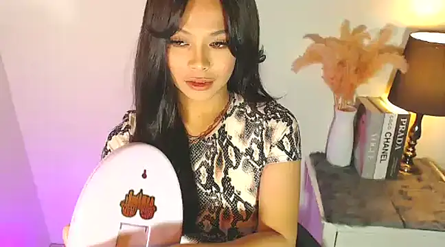 Snapshot of MajesticKitana chatting on 03-14-25, 04:21 MajesticKitana online show from 03-14-25, 04:21