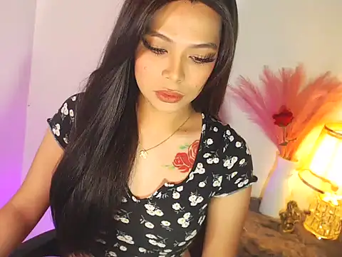 Snapshot of MajesticKitana chatting on 10-13-25, 06:13 MajesticKitana online show from 10-13-25, 06:13