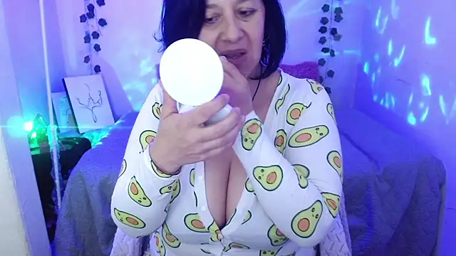 camilalatti online show from 10-18-25, 12:24