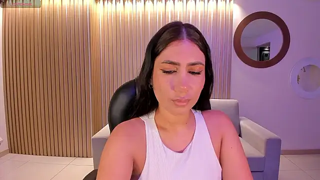 Snapshot of MarieJaneX chatting on 12-07-24, 10:23 MarieJaneX online show from 12-07-24, 10:23