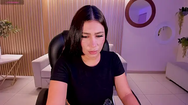 Snapshot of MarieJaneX chatting on 02-08-25, 10:50 MarieJaneX online show from 02-08-25, 10:50