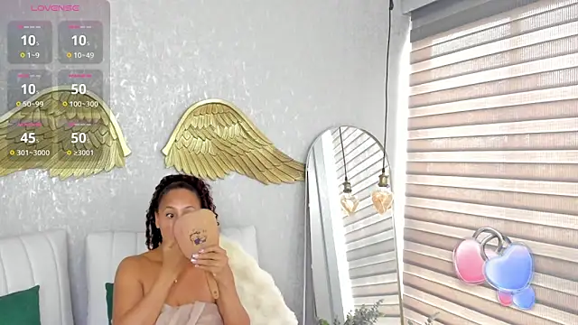 Snapshot of EmmaFerrary chatting on 11-09-25, 02:37 EmmaFerrary online show from 11-09-25, 02:37